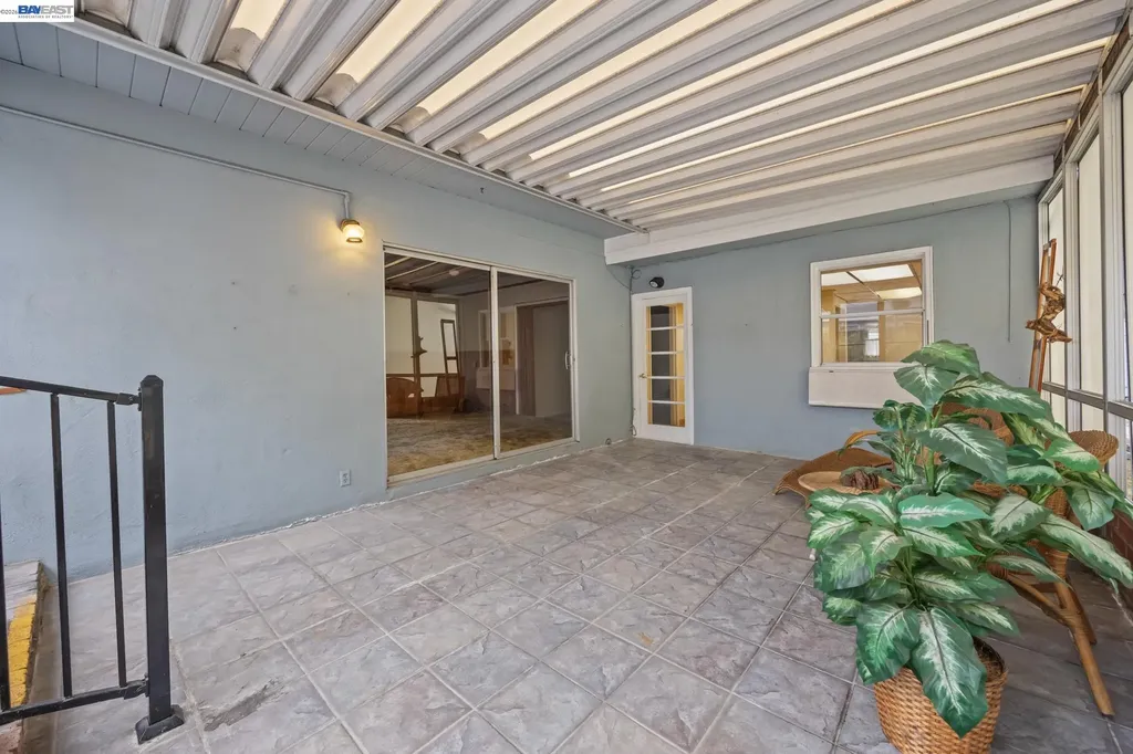20048 Sapphire Street Castro Valley CA 94546