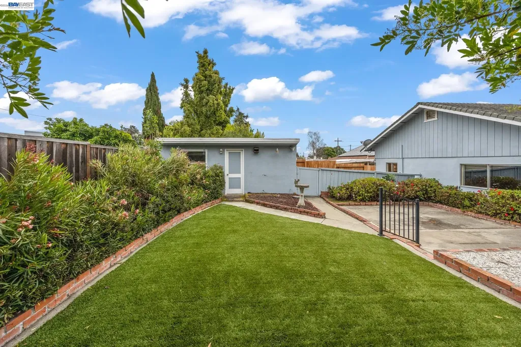 20048 Sapphire Street Castro Valley CA 94546