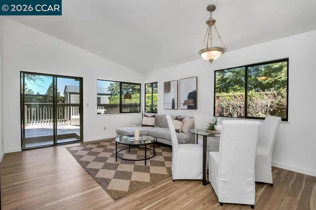 2200 Forsythia Way Martinez CA 94553