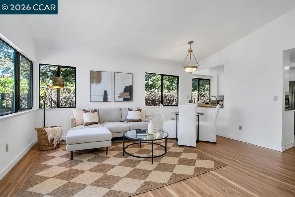 2200 Forsythia Way Martinez CA 94553