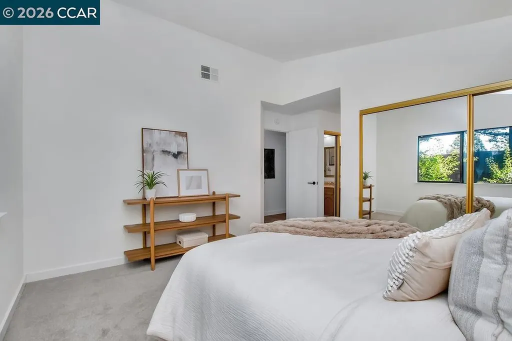 2200 Forsythia Way Martinez CA 94553