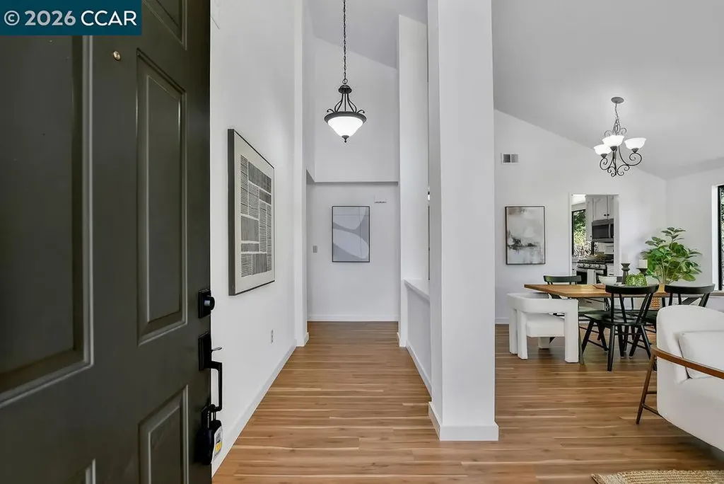 2200 Forsythia Way Martinez CA 94553