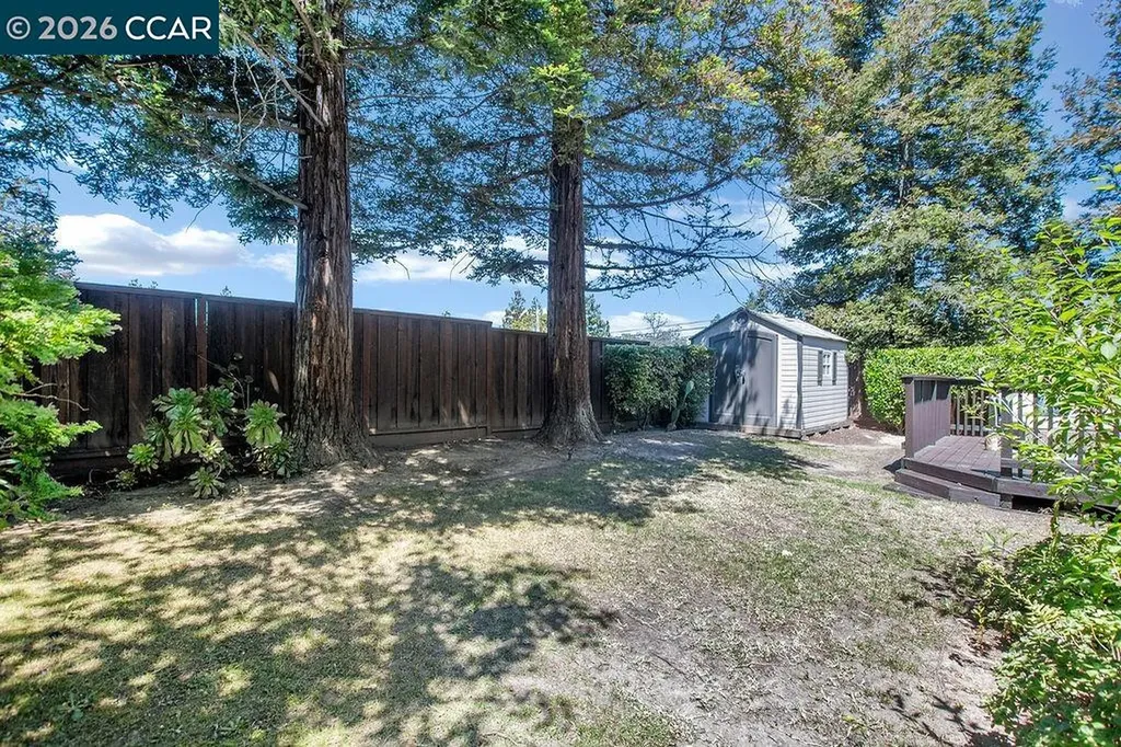 2200 Forsythia Way Martinez CA 94553