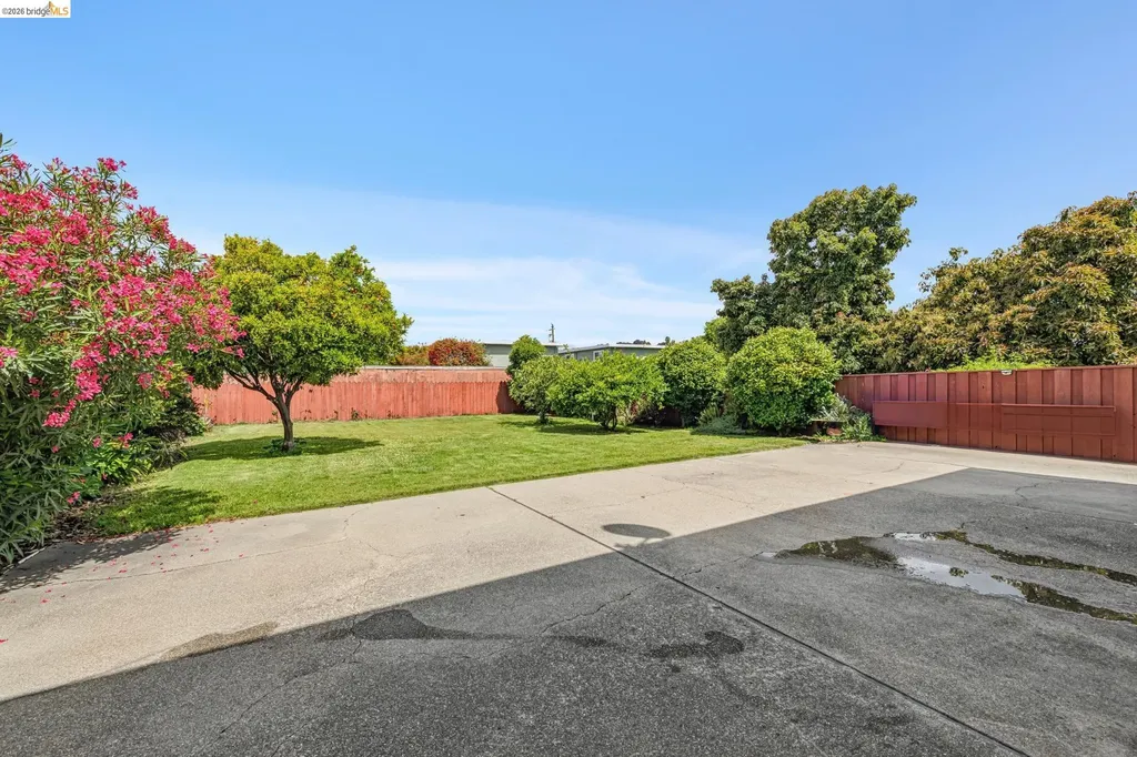 1475 166th Avenue Ashland CA 94578
