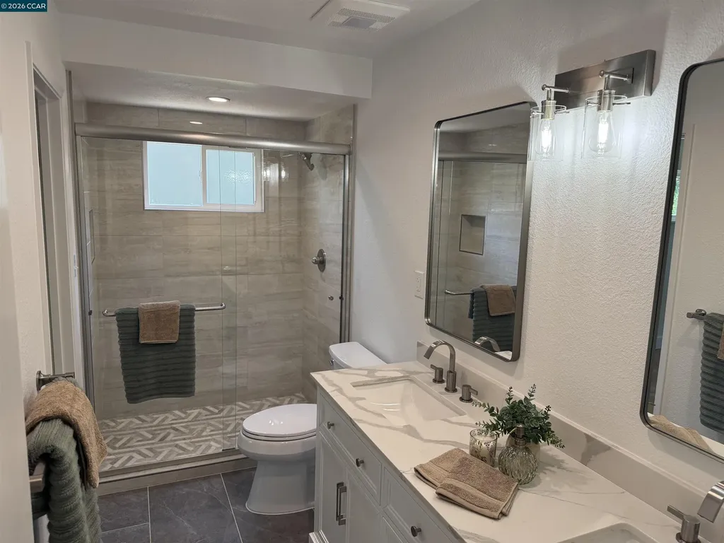 1341 Edinburgh Concord CA 94518