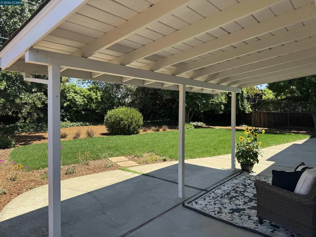 1341 Edinburgh Concord CA 94518