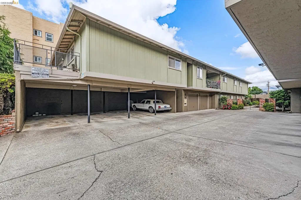 68 Oakes Boulevard San Leandro CA 94577