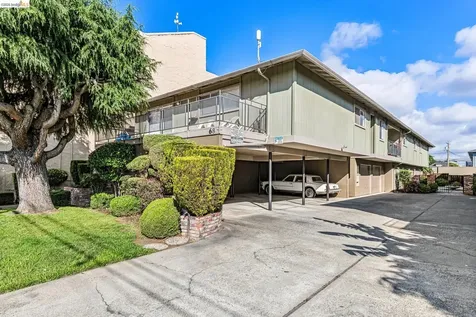 68 Oakes Boulevard San Leandro CA 94577