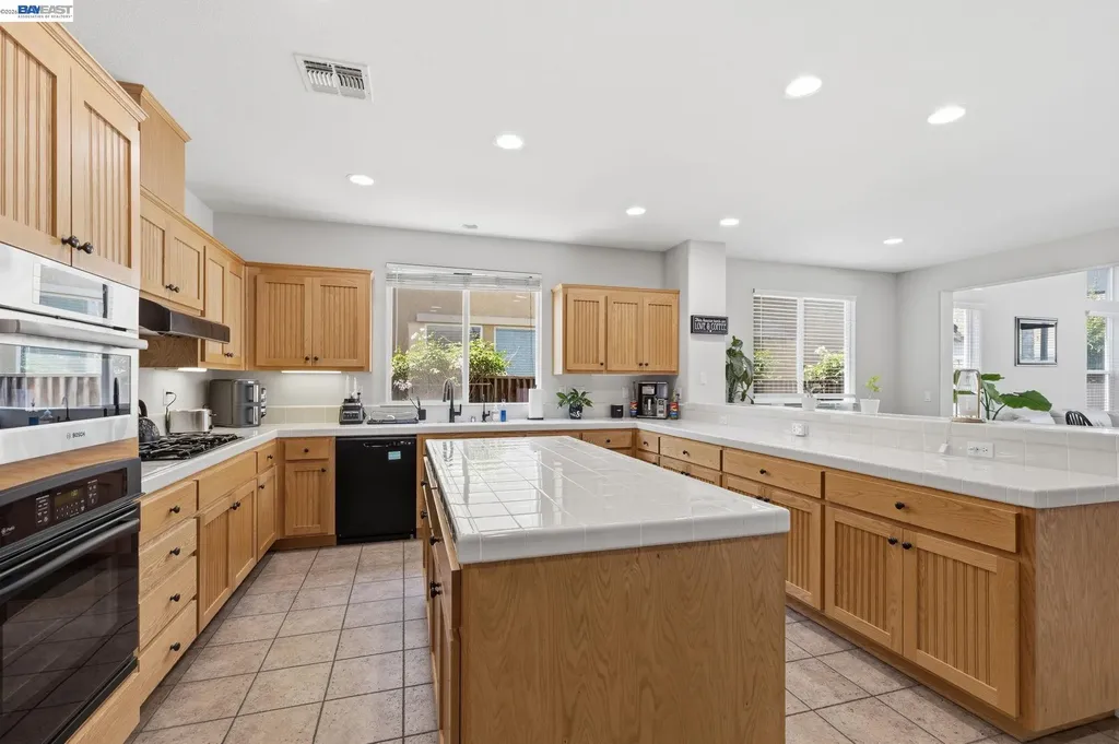 6845 New Melones Circle Discovery Bay CA 94505