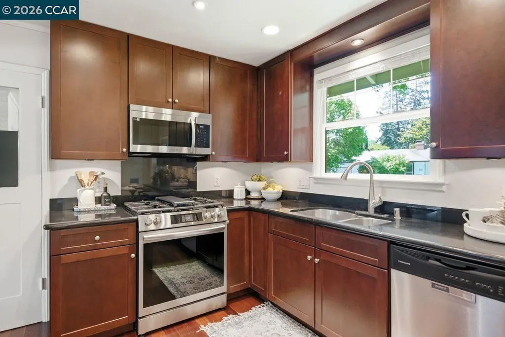 1306 Mariposa Street Vallejo CA 94590