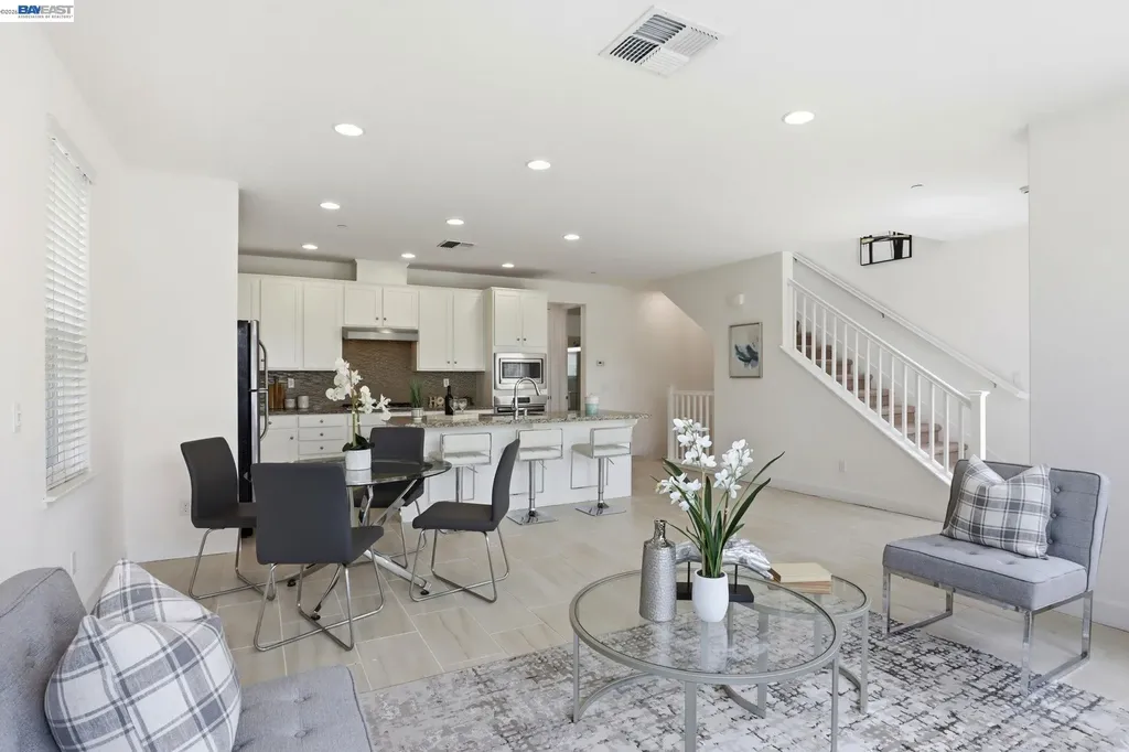 516 Palmer Avenue Hayward CA 94541