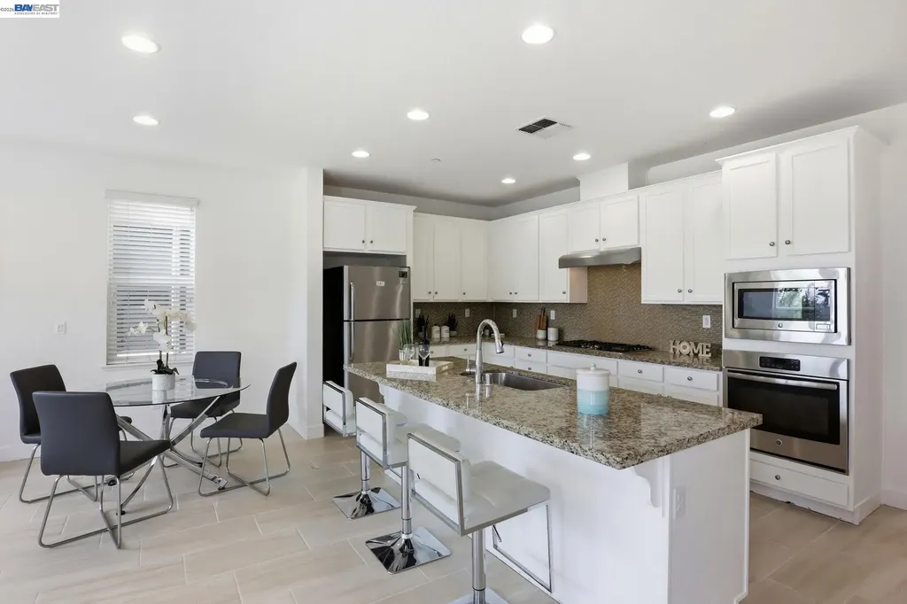 516 Palmer Avenue Hayward CA 94541