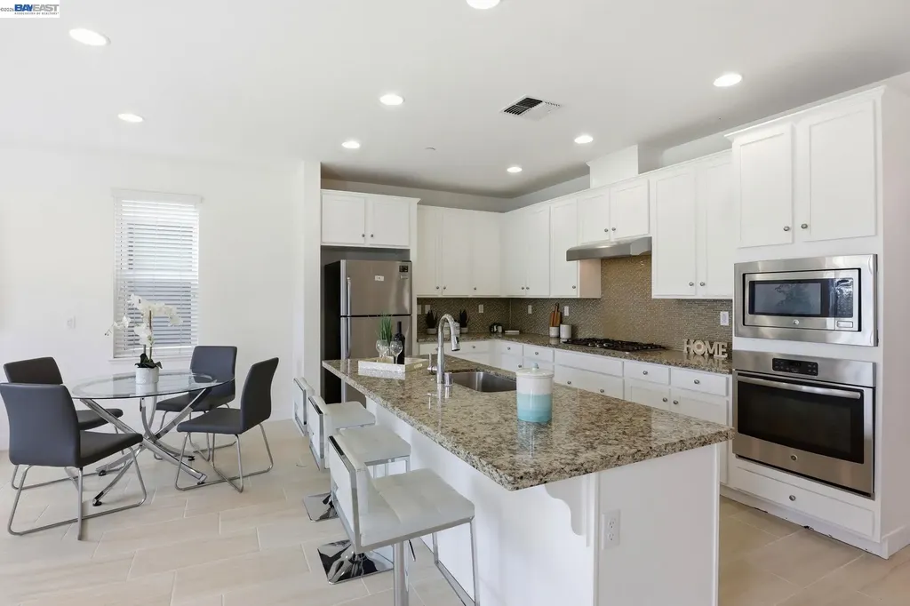 516 Palmer Avenue Hayward CA 94541