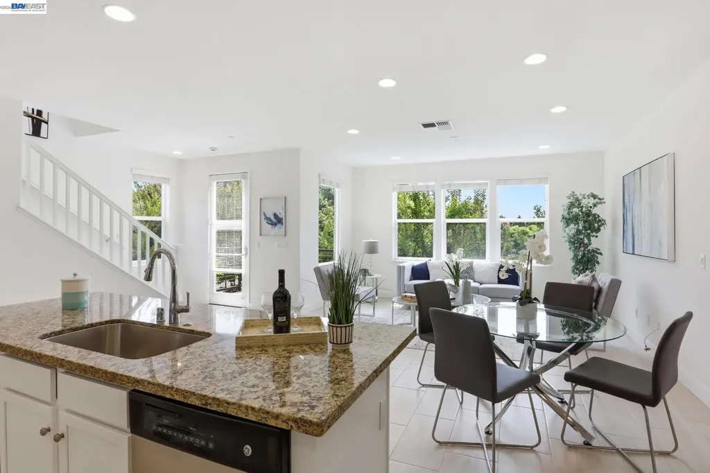 516 Palmer Avenue Hayward CA 94541