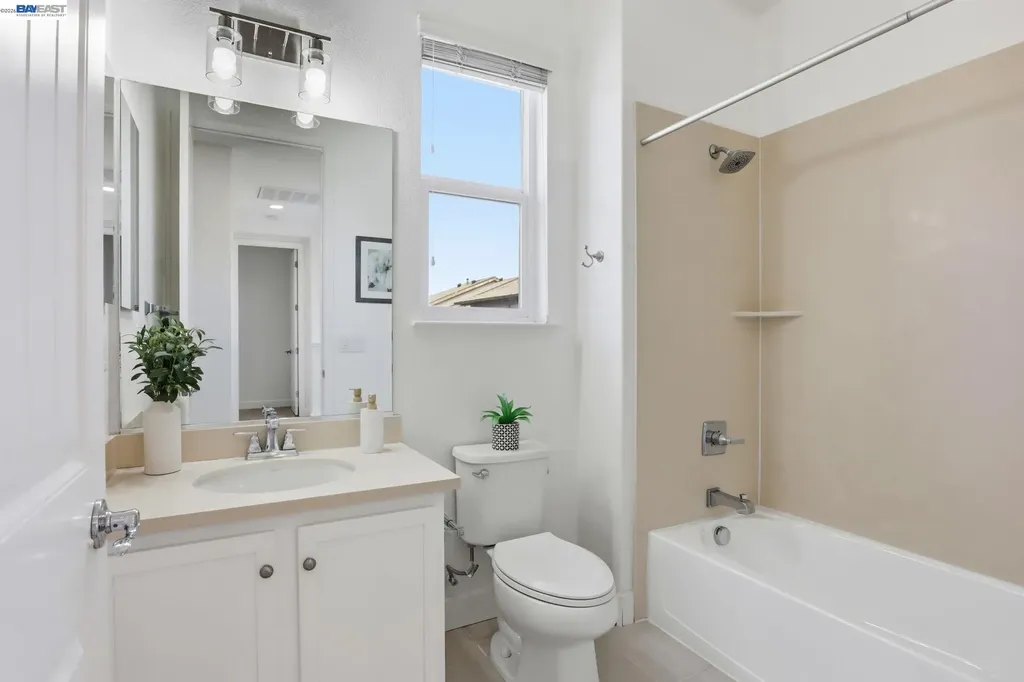 516 Palmer Avenue Hayward CA 94541