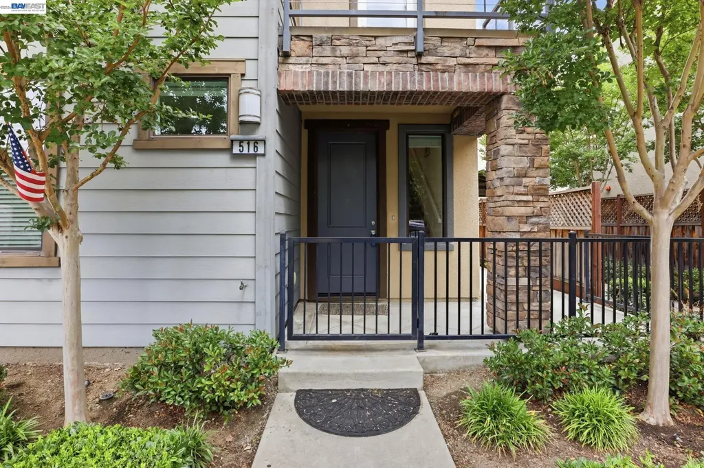 516 Palmer Avenue Hayward CA 94541