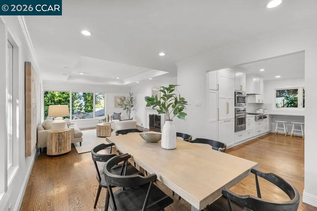 32 Las Vegas Road Orinda CA 94563