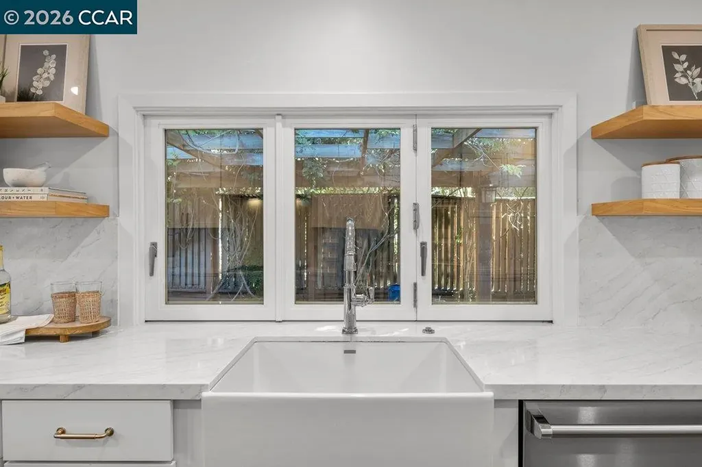 32 Las Vegas Road Orinda CA 94563