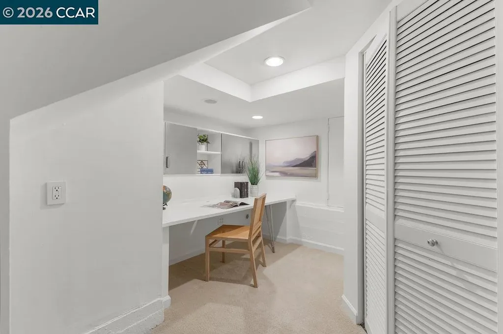 32 Las Vegas Road Orinda CA 94563
