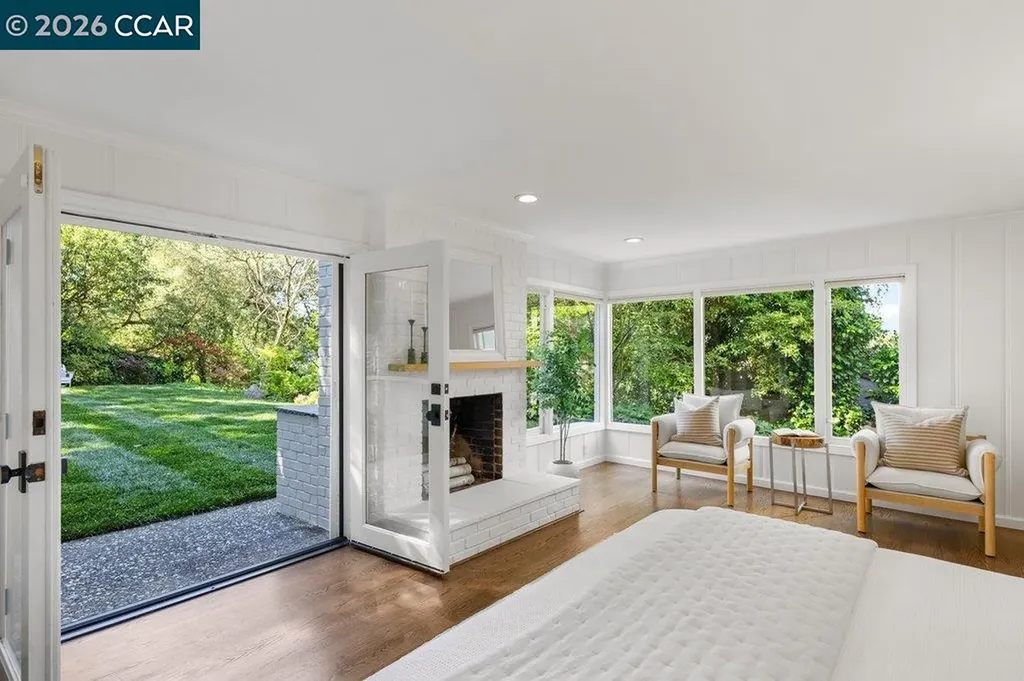 32 Las Vegas Road Orinda CA 94563