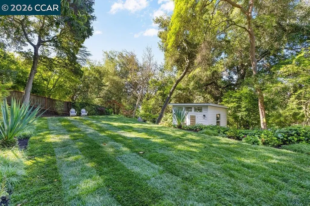 32 Las Vegas Road Orinda CA 94563