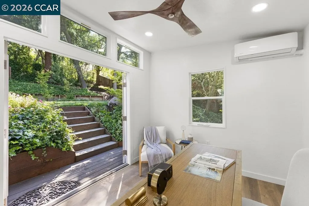 32 Las Vegas Road Orinda CA 94563