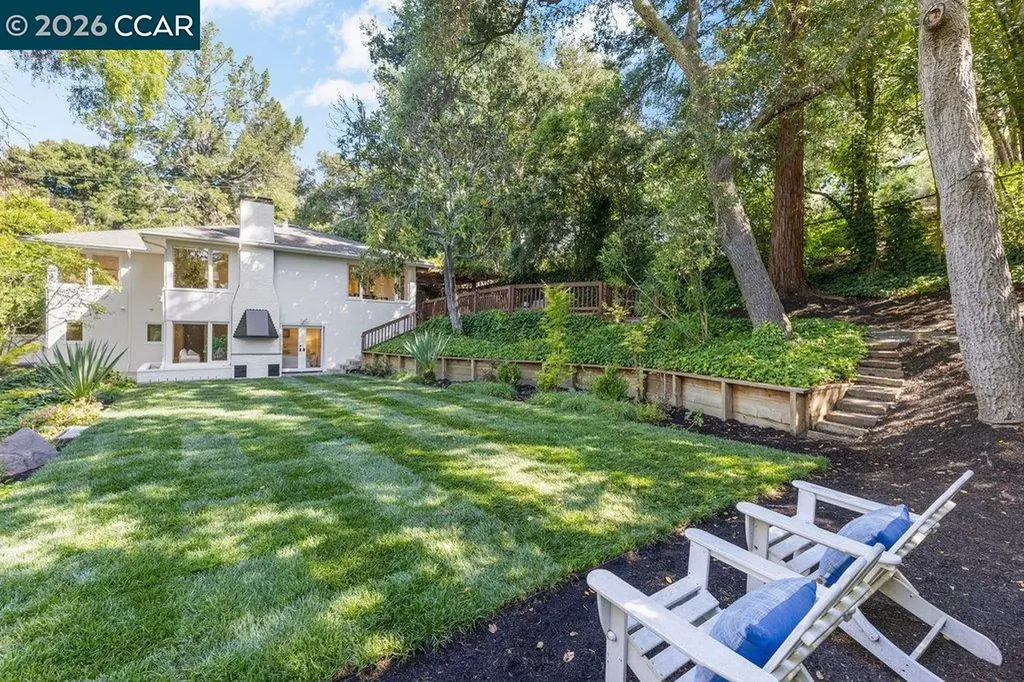 32 Las Vegas Road Orinda CA 94563