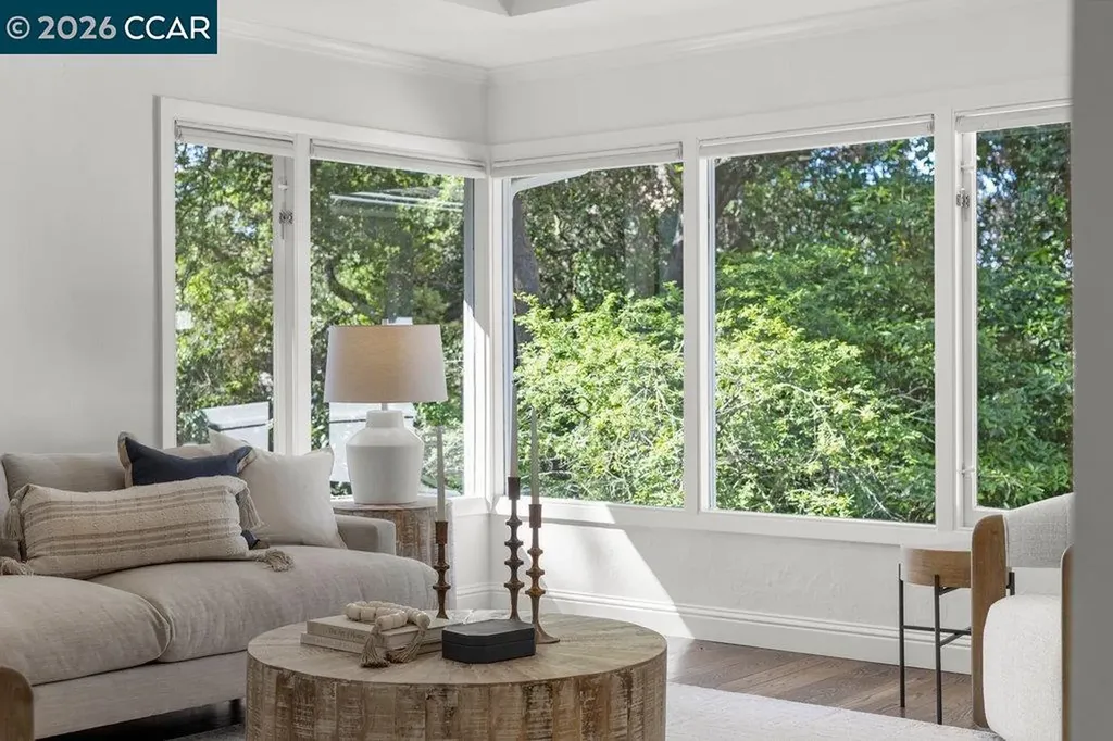 32 Las Vegas Road Orinda CA 94563