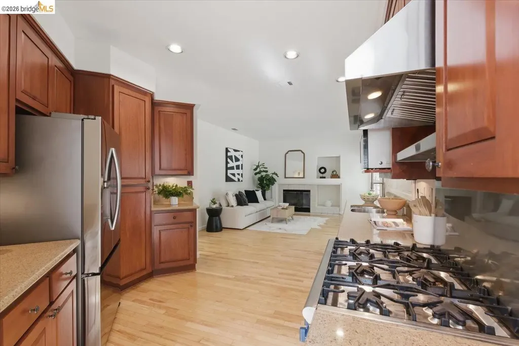 166 Catalina Drive Hercules CA 94547