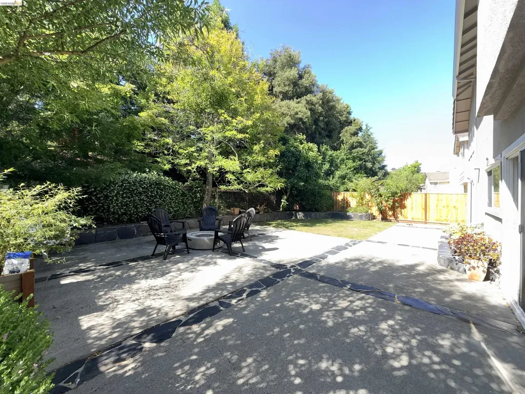 166 Catalina Drive Hercules CA 94547