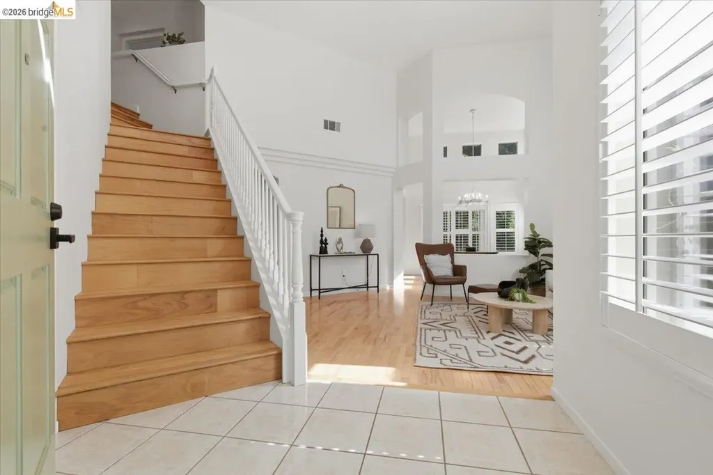 166 Catalina Drive Hercules CA 94547