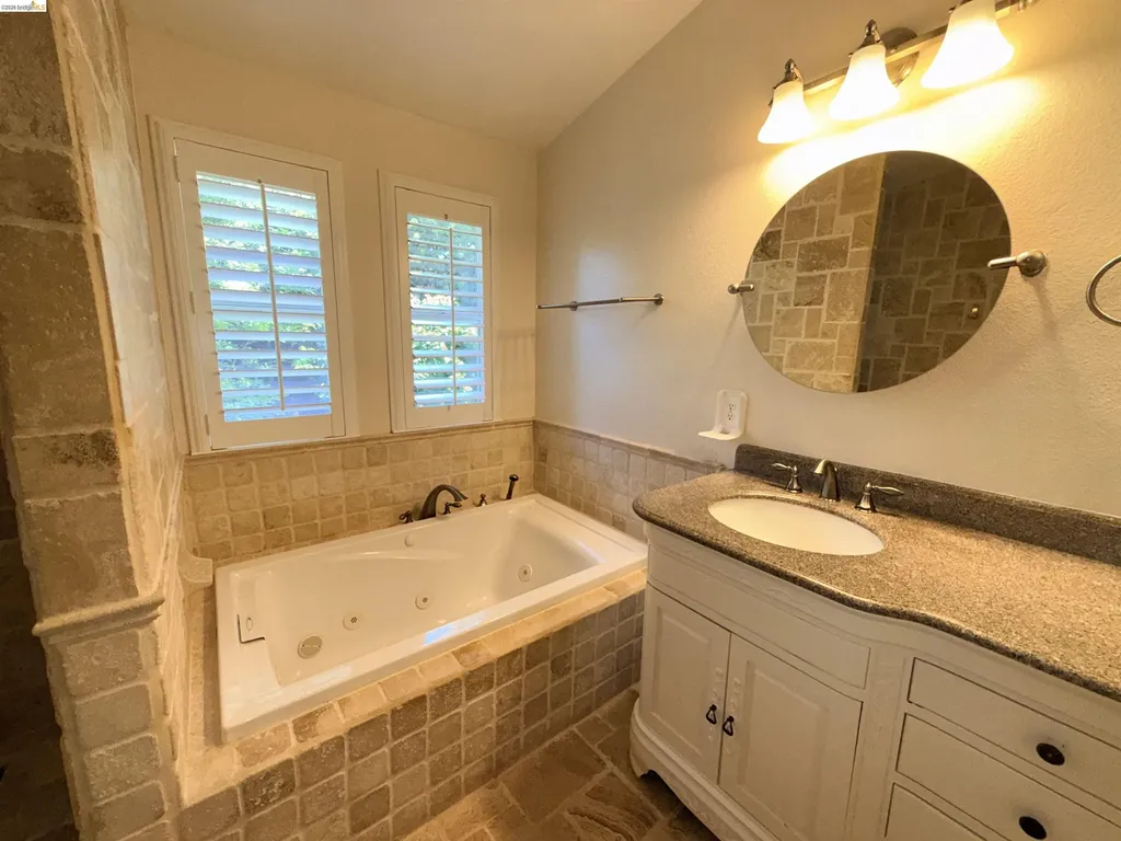 166 Catalina Drive Hercules CA 94547