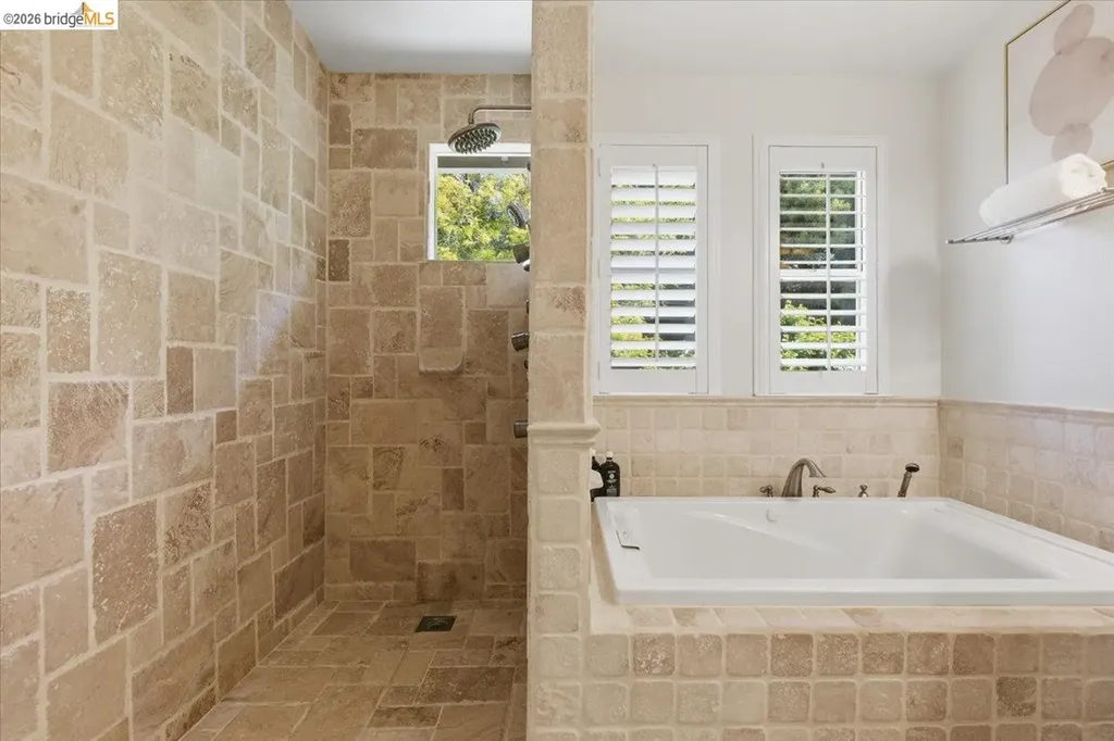 166 Catalina Drive Hercules CA 94547