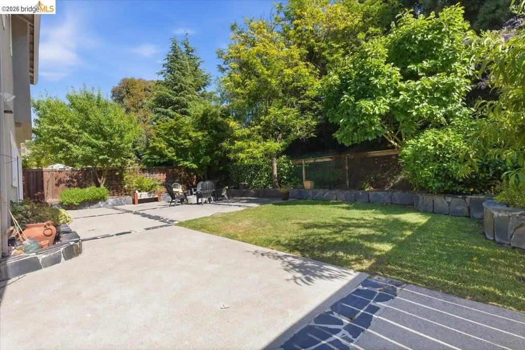 166 Catalina Drive Hercules CA 94547
