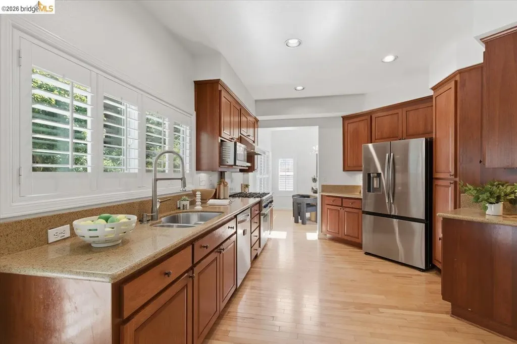 166 Catalina Drive Hercules CA 94547