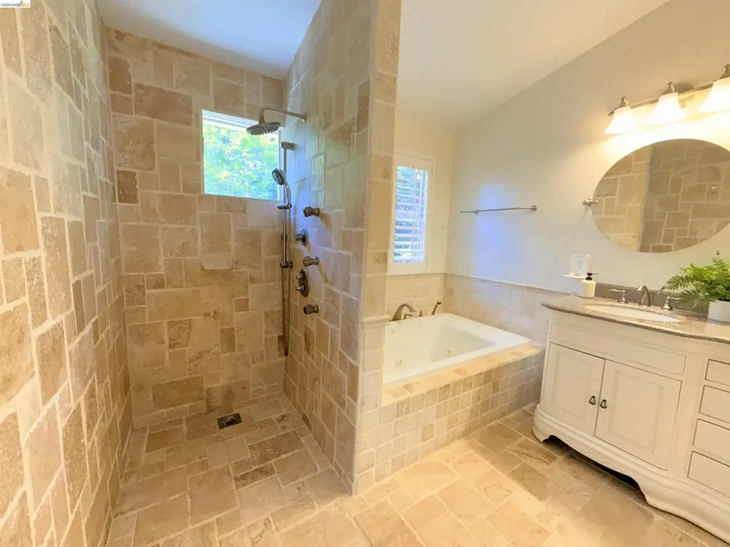 166 Catalina Drive Hercules CA 94547