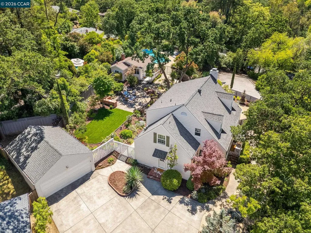 425 Lakewood Circle Walnut Creek CA 94598