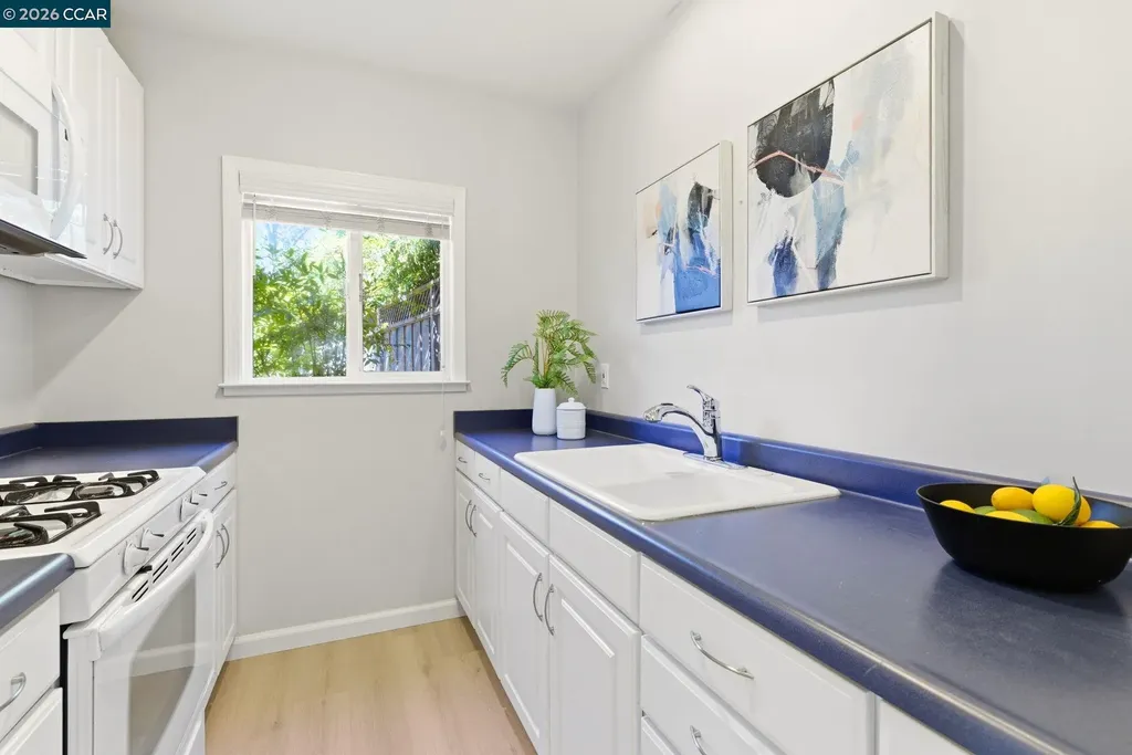 425 Lakewood Circle Walnut Creek CA 94598