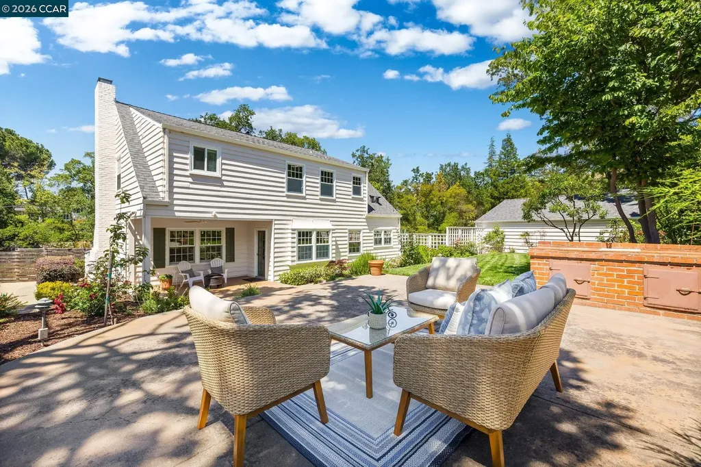 425 Lakewood Circle Walnut Creek CA 94598