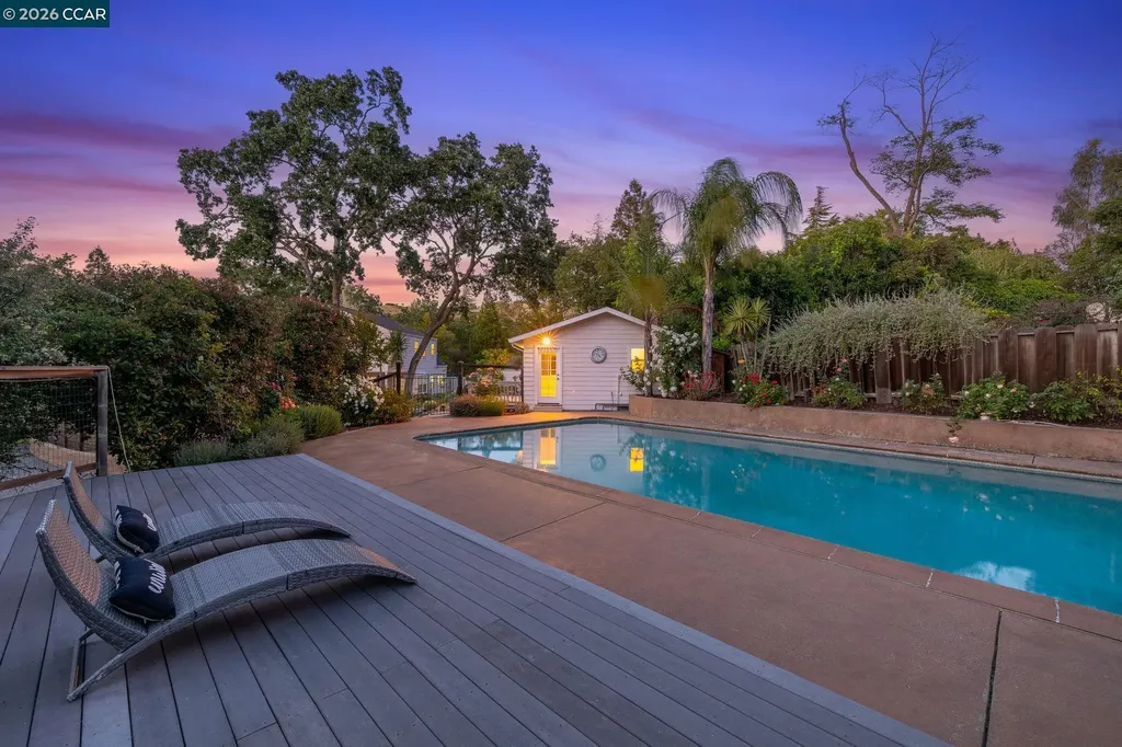 425 Lakewood Circle Walnut Creek CA 94598