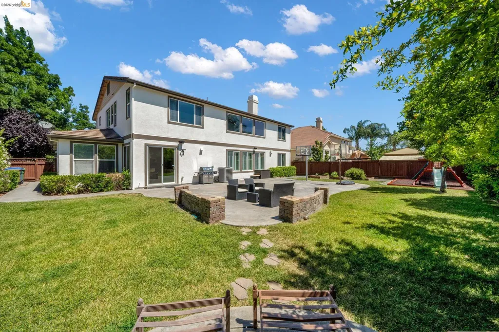 1858 Alexander Way Brentwood CA 94513