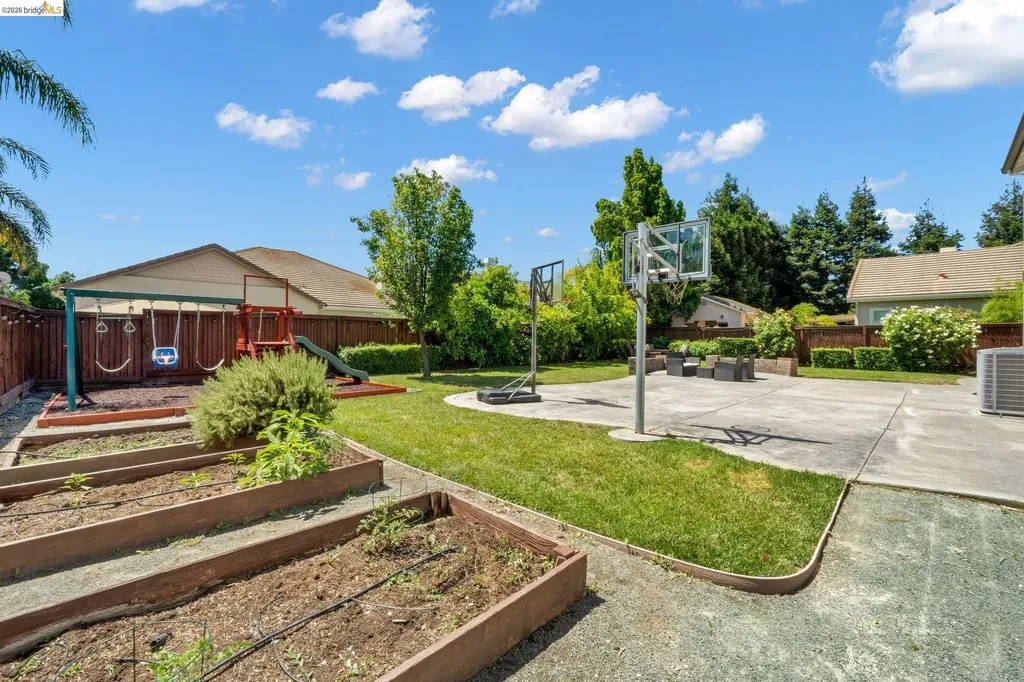 1858 Alexander Way Brentwood CA 94513