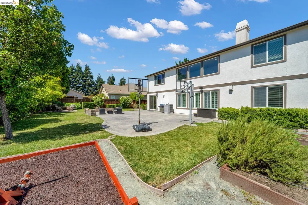 1858 Alexander Way Brentwood CA 94513