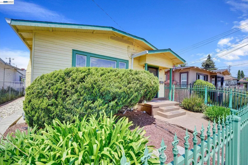 2007 57th Avenue Oakland CA 94621