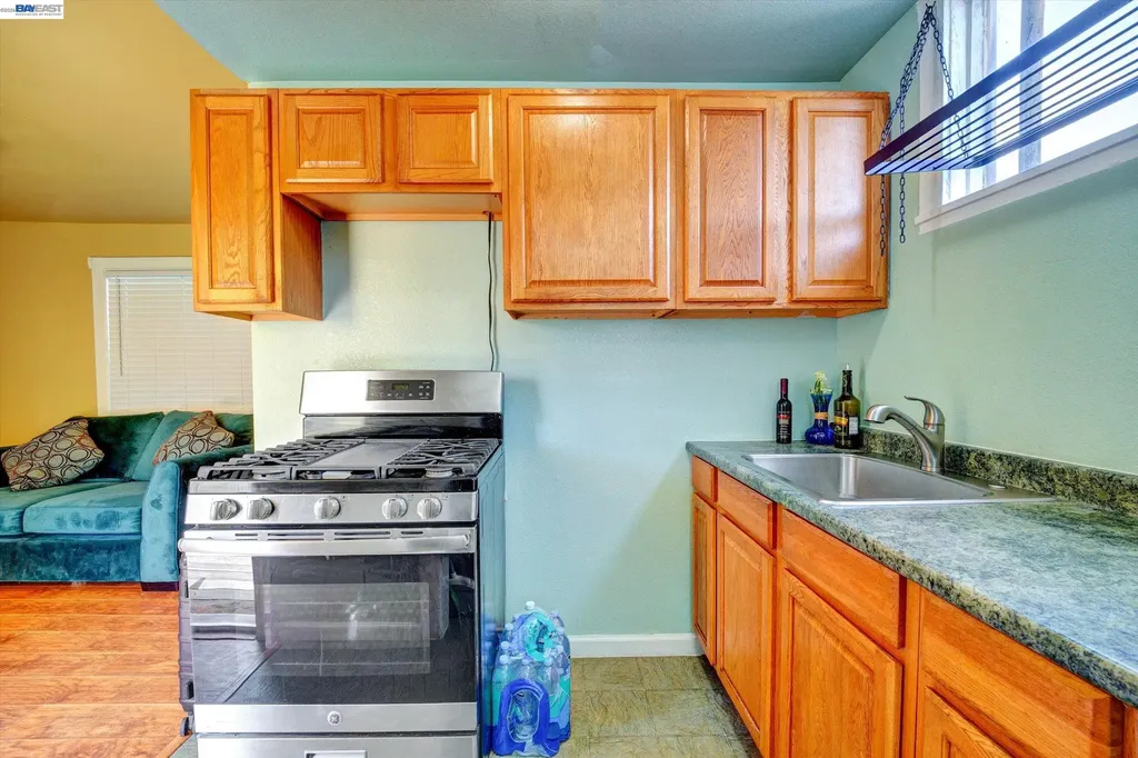 2007 57th Avenue Oakland CA 94621