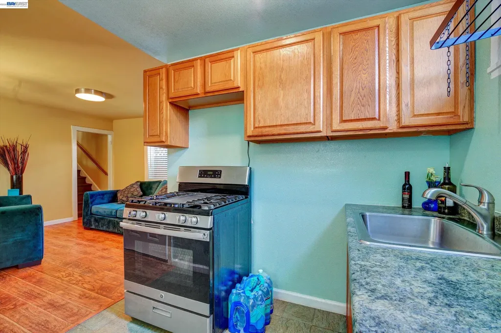 2007 57th Avenue Oakland CA 94621