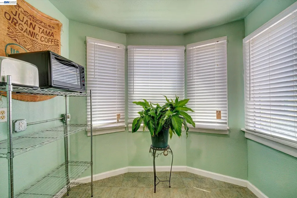 2007 57th Avenue Oakland CA 94621