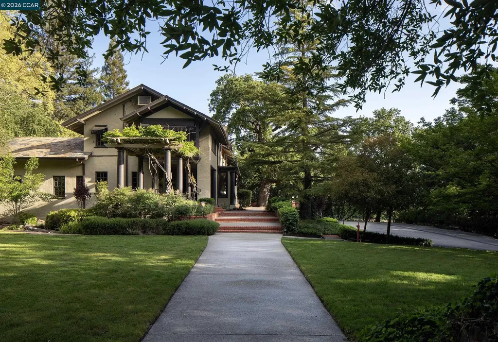 300 Camille Avenue Alamo CA 94507