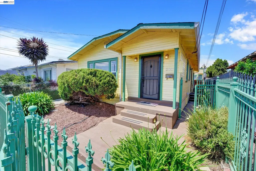 2007 57th Avenue Oakland CA 94621