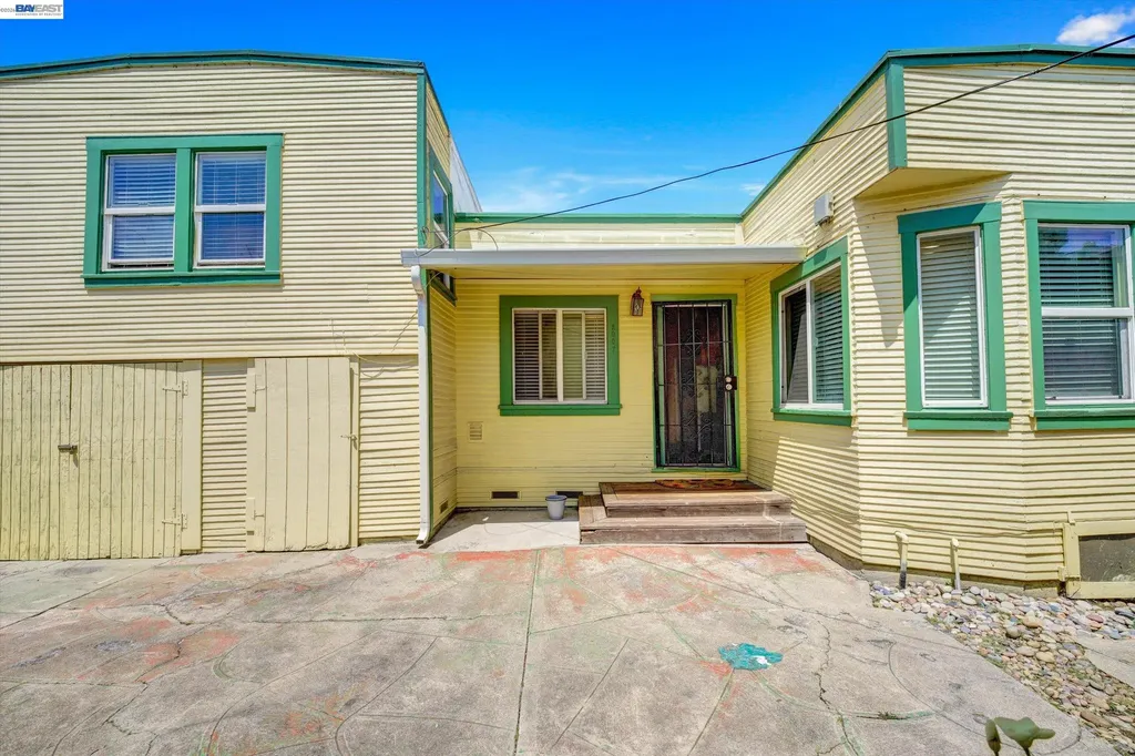 2007 57th Avenue Oakland CA 94621